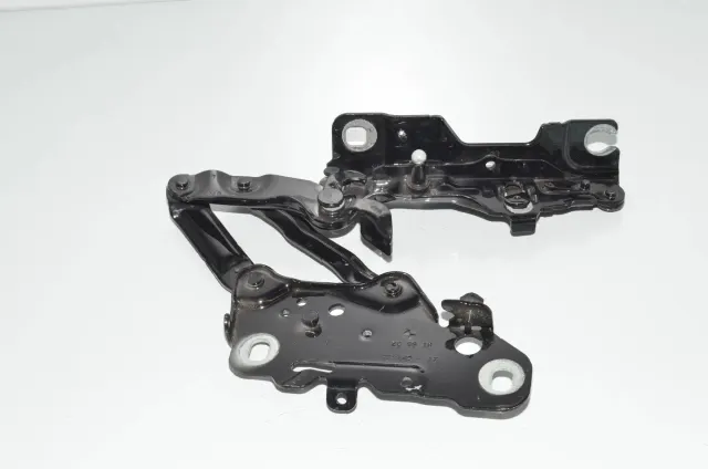Front Left Bonnet Hinge