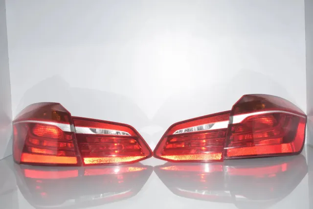 Rear Tail Light Set