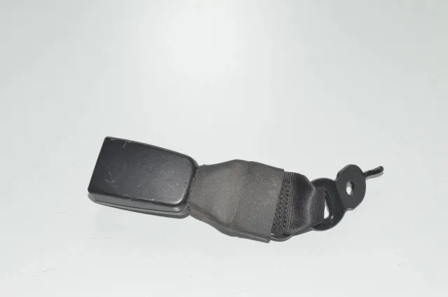 Rear Middle Seat Buckle