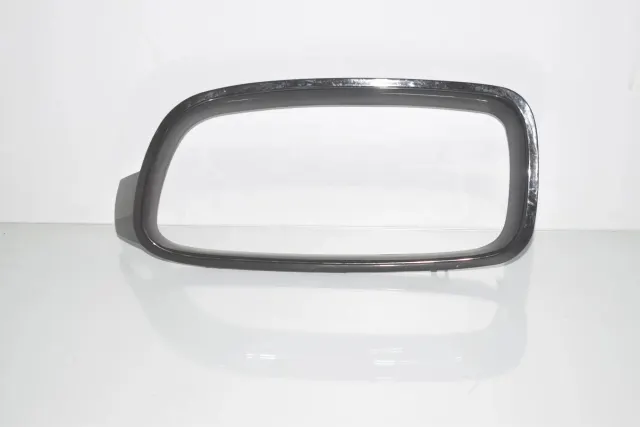 Grille Holder