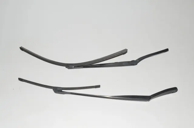 Front Wiper Arms