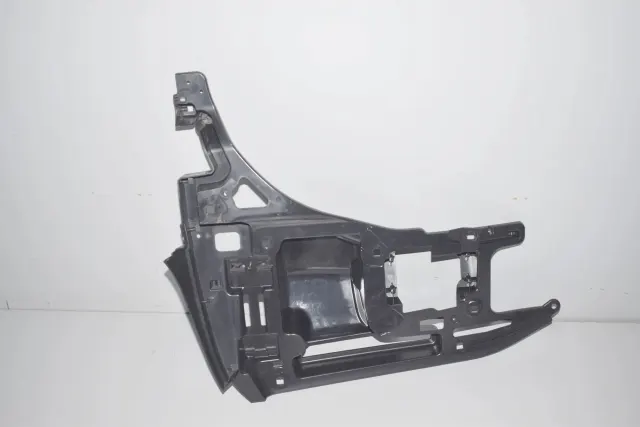 Rear Right Bumper Bracket