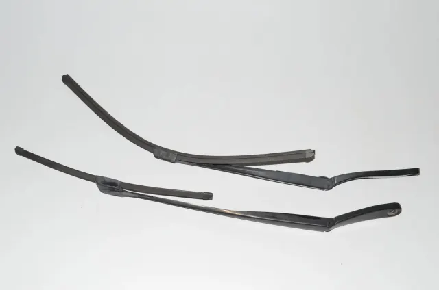 Front Wiper Arms