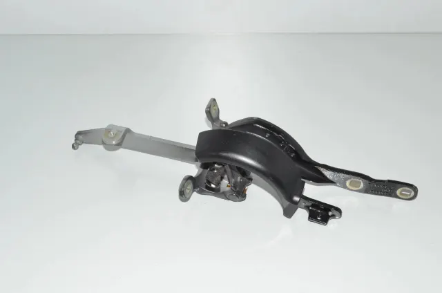Left Side Bootlid Hinge