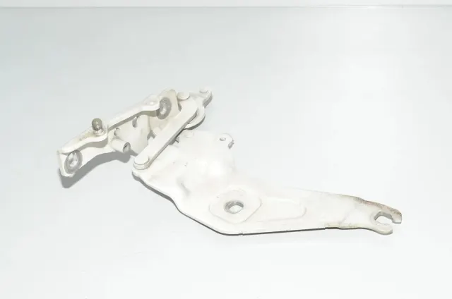 Front Right Bonnet Hinge