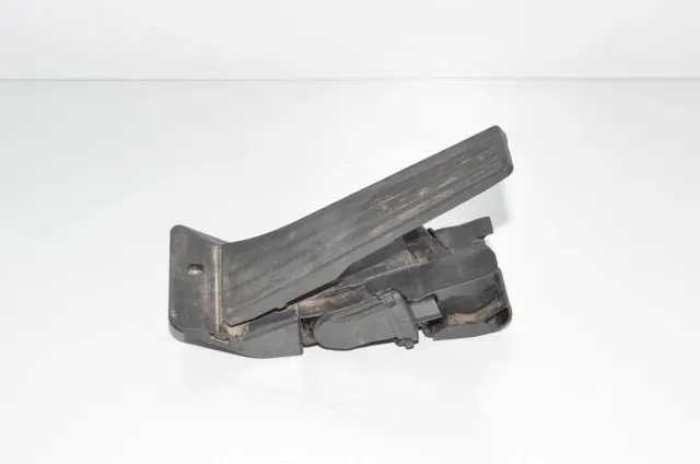 Throttle Pedal