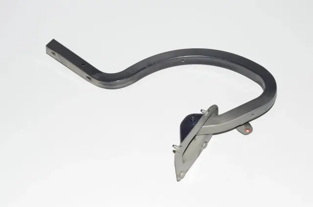 Right Side Bootlid Hinge