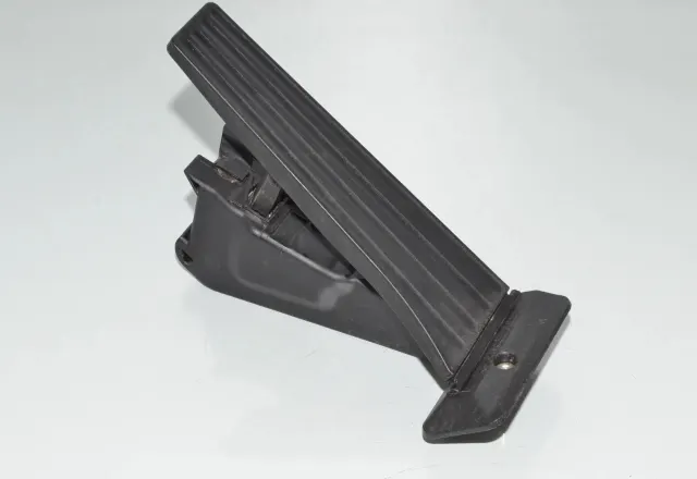Throttle Pedal