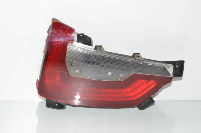 Left Side Tailgate Tail Light