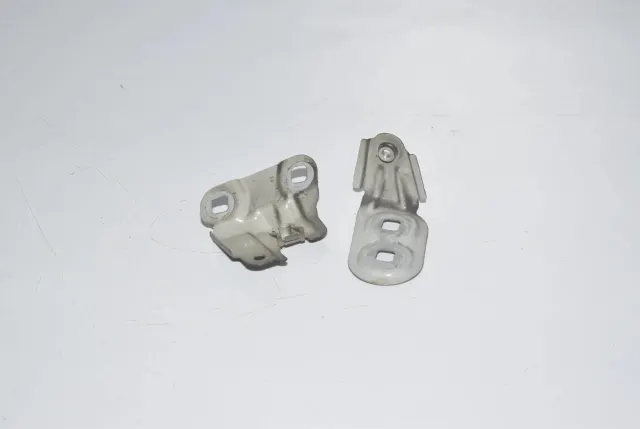 Front Right Fender Holder