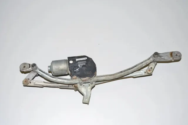 Front Windshield Wiper Mechanism