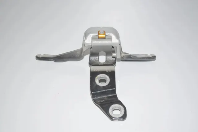 Left Side Bootlid Hinge