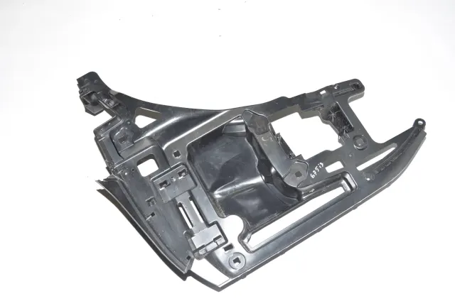 Rear Right Bumper Bracket