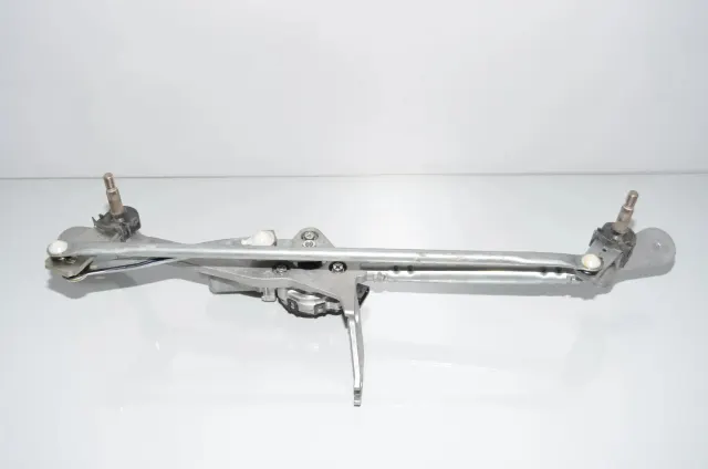 Front Windshield Wiper Mechanism