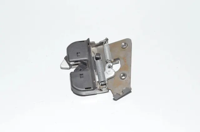 Rear Seat Backrest Lock