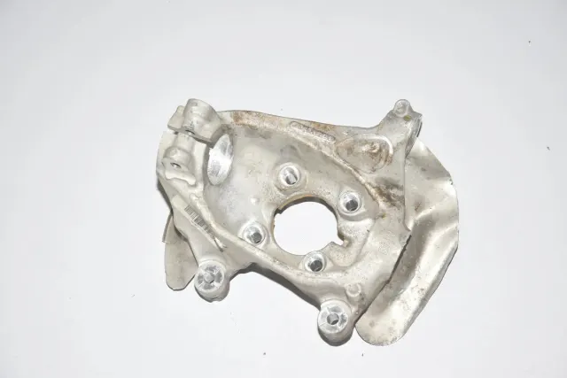 Front Left Wheel Hub