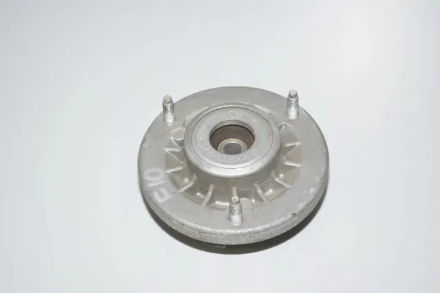 Rear Right Shock Absorber Bracket