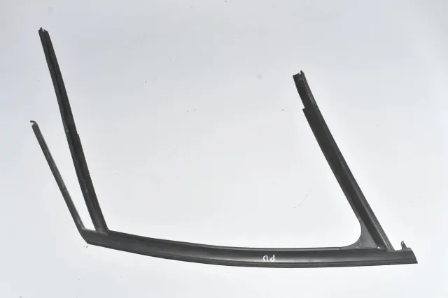 Front Right Door Rubber Seal