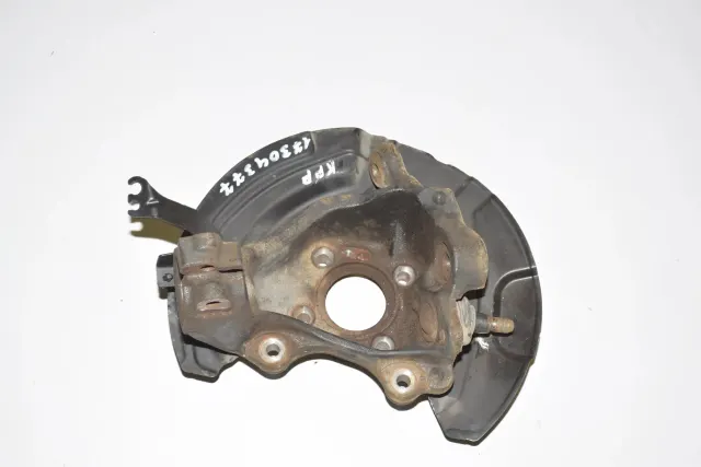 Front Left Wheel Hub