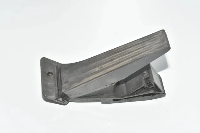 Throttle Pedal