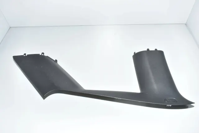Right Side Pillar Trim