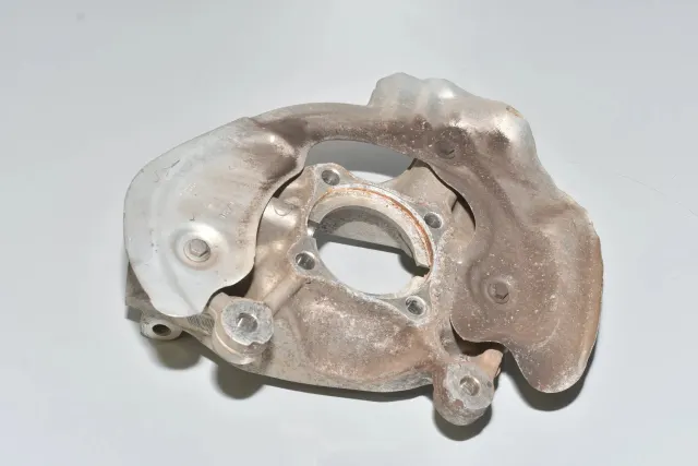 Front Right Wheel Hub