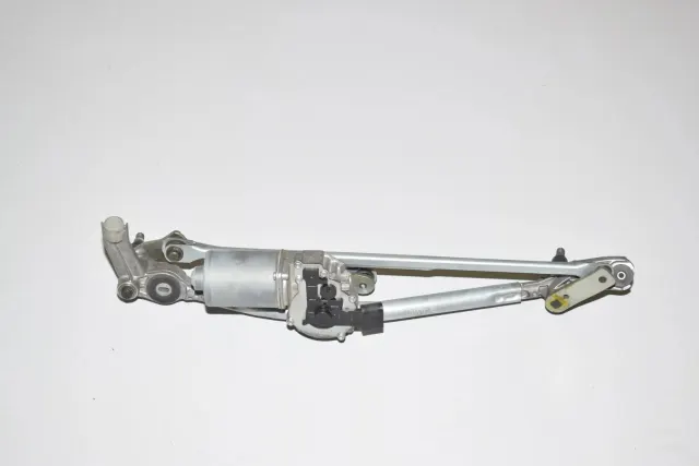 Front Windshield Wiper Mechanism