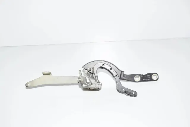 Left Side Bootlid Hinge