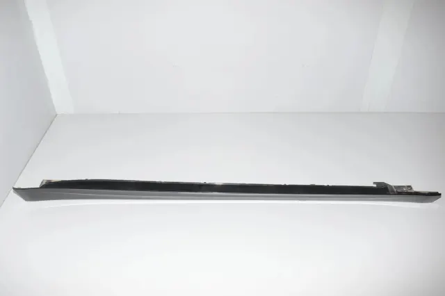 Right Side Plastic Sideskirt Cover