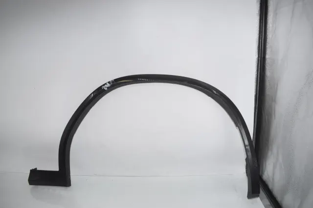 Front Right Fender Arch Trim