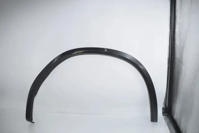 Rear Right Fender Arch Trim