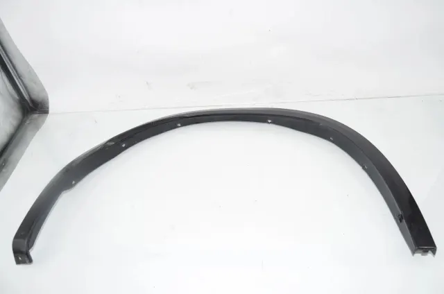 Rear Right Fender Molding