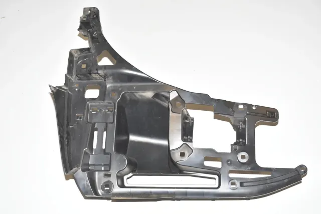 Rear Right Bumper Bracket