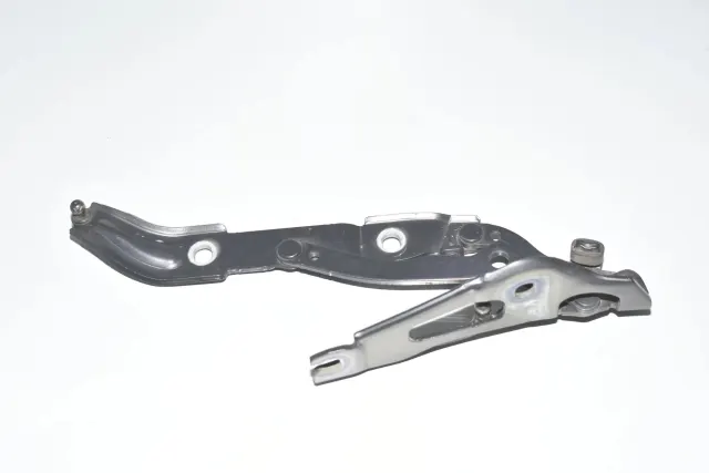 Right Side Bootlid Hinge