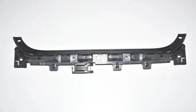 Rear Bumper Middle Bracket