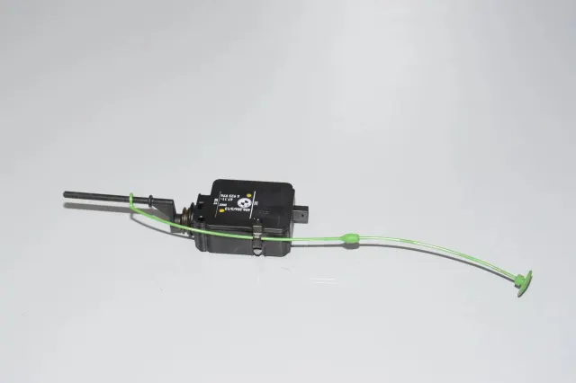 Fuel Tank Cover Lock