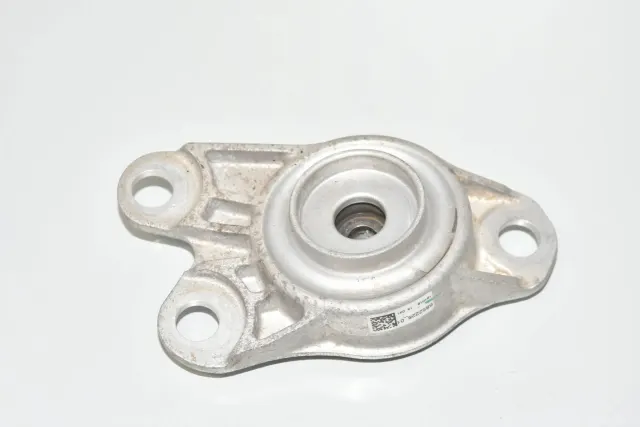 Rear Right Shock Absorber Bracket