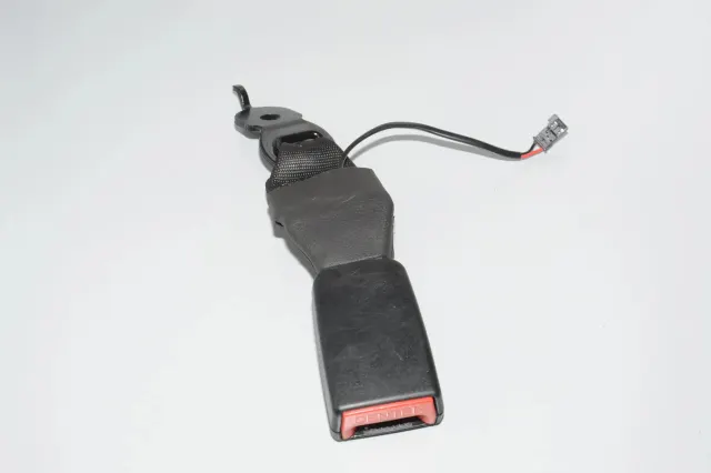 Rear Middle Seat Buckle