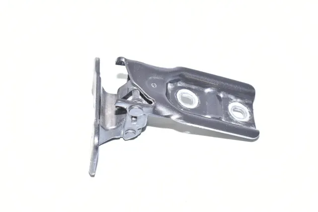 Left Side Bootlid Hinge