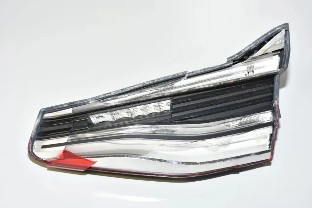 Right Side Tailgate Tail Light