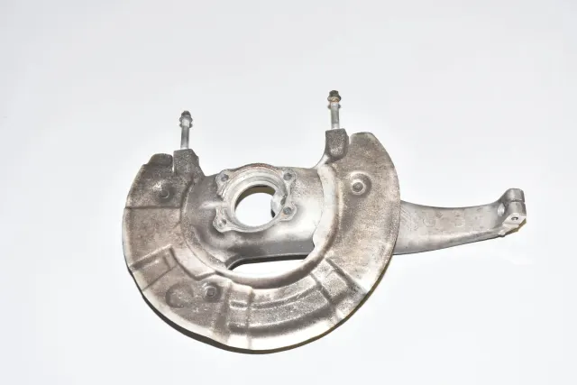 Front Left Wheel Hub