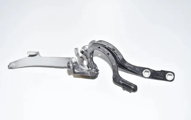 Left Side Bootlid Hinge