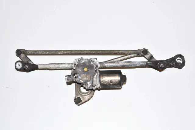 Front Windshield Wiper Mechanism