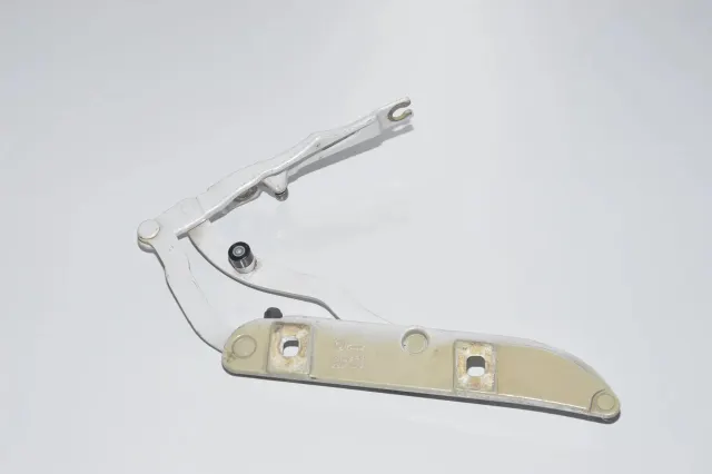 Left Side Bootlid Hinge