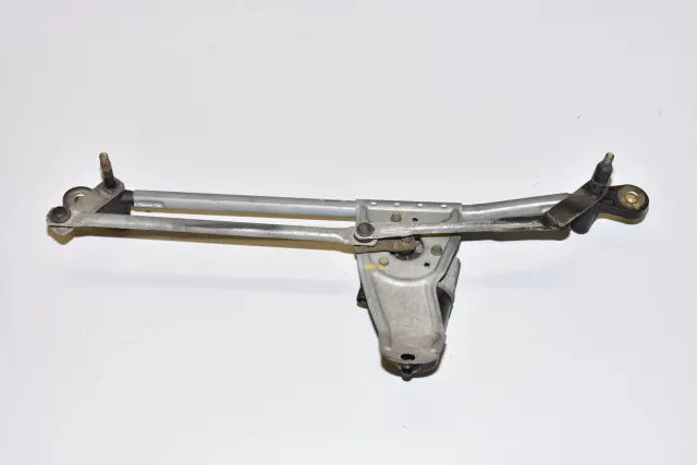 Front Windshield Wiper Mechanism