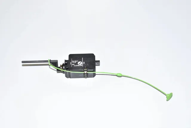Fuel Tank Cover Lock