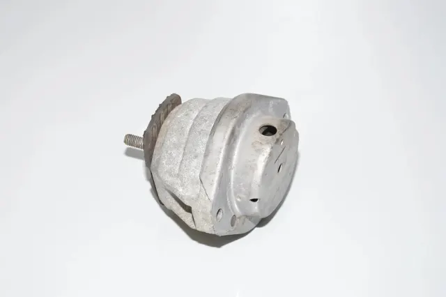 Left Side Engine Mount