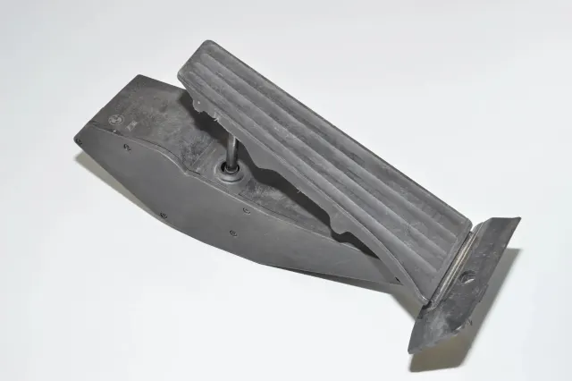 Throttle Pedal