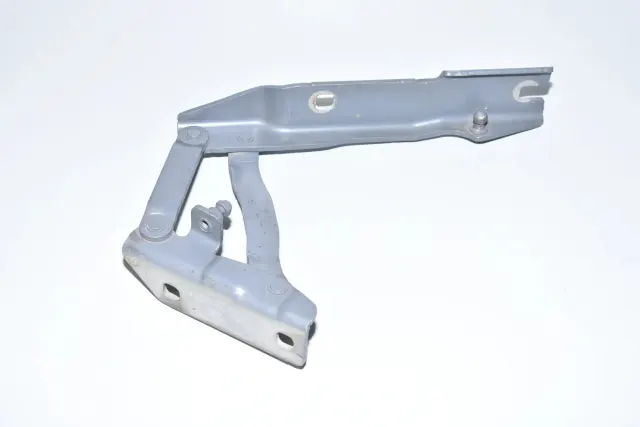 Front Left Bonnet Hinge