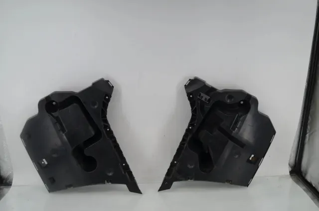 Rear Right Bumper Bracket